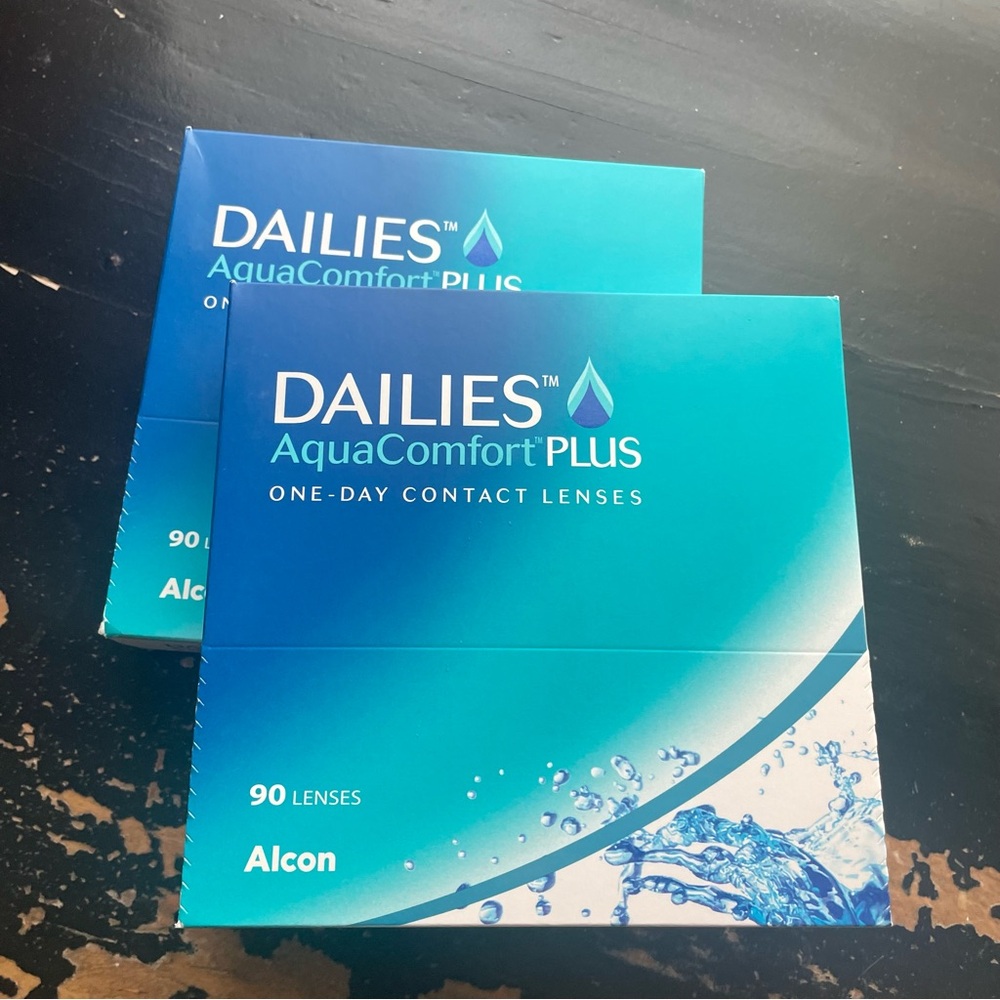 Daily’s -4.00  /90  - 2 boxes available
